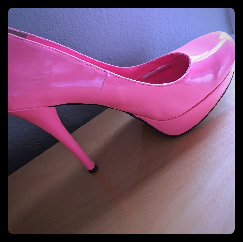 Neon coral